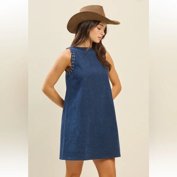 New Trendy Blue Denim Studded Sleeveless Shift Style Dress